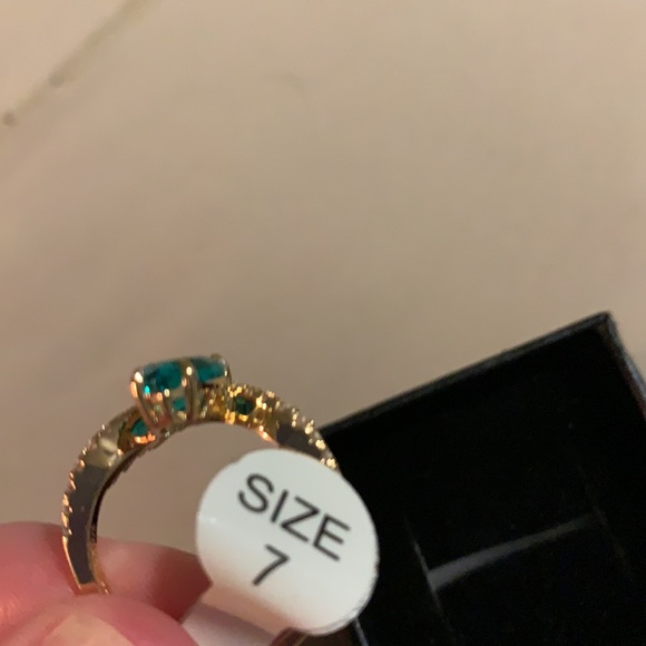 Stunning Lab Created Aquamarine 🤩 - Picture 4 of 4